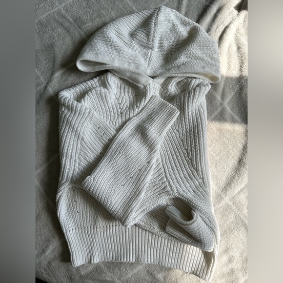 Women’s XS cropped hoodie - Picture 2 of 2